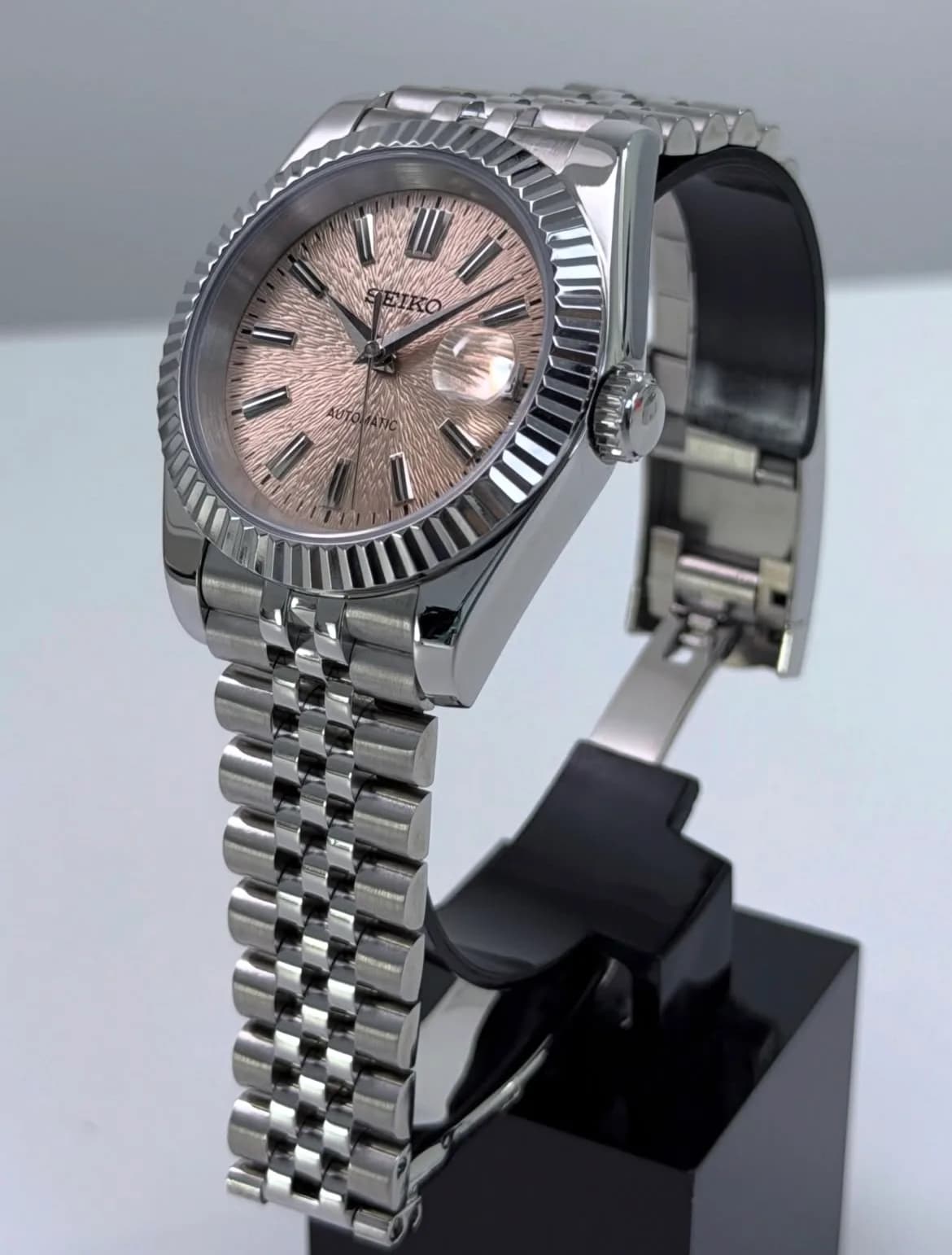 Custom S. Mod 39mm Champagne Mount Iwate Datejust with Double-Endlink Single-Pull Jubilee Bracelet Automatic Watch  — image 4