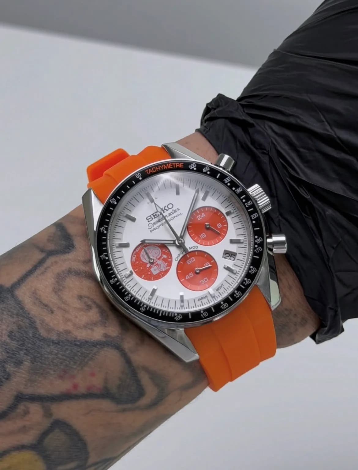 Custom S. Mod 40mm Orange Snoopy Speedmaster on Rubber Strap (Quartz Chronograph) — image 1