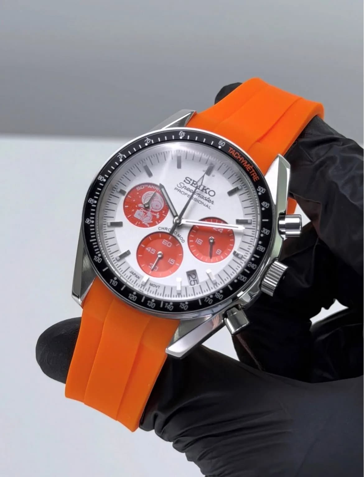Custom S. Mod 40mm Orange Snoopy Speedmaster on Rubber Strap (Quartz Chronograph) — image 2