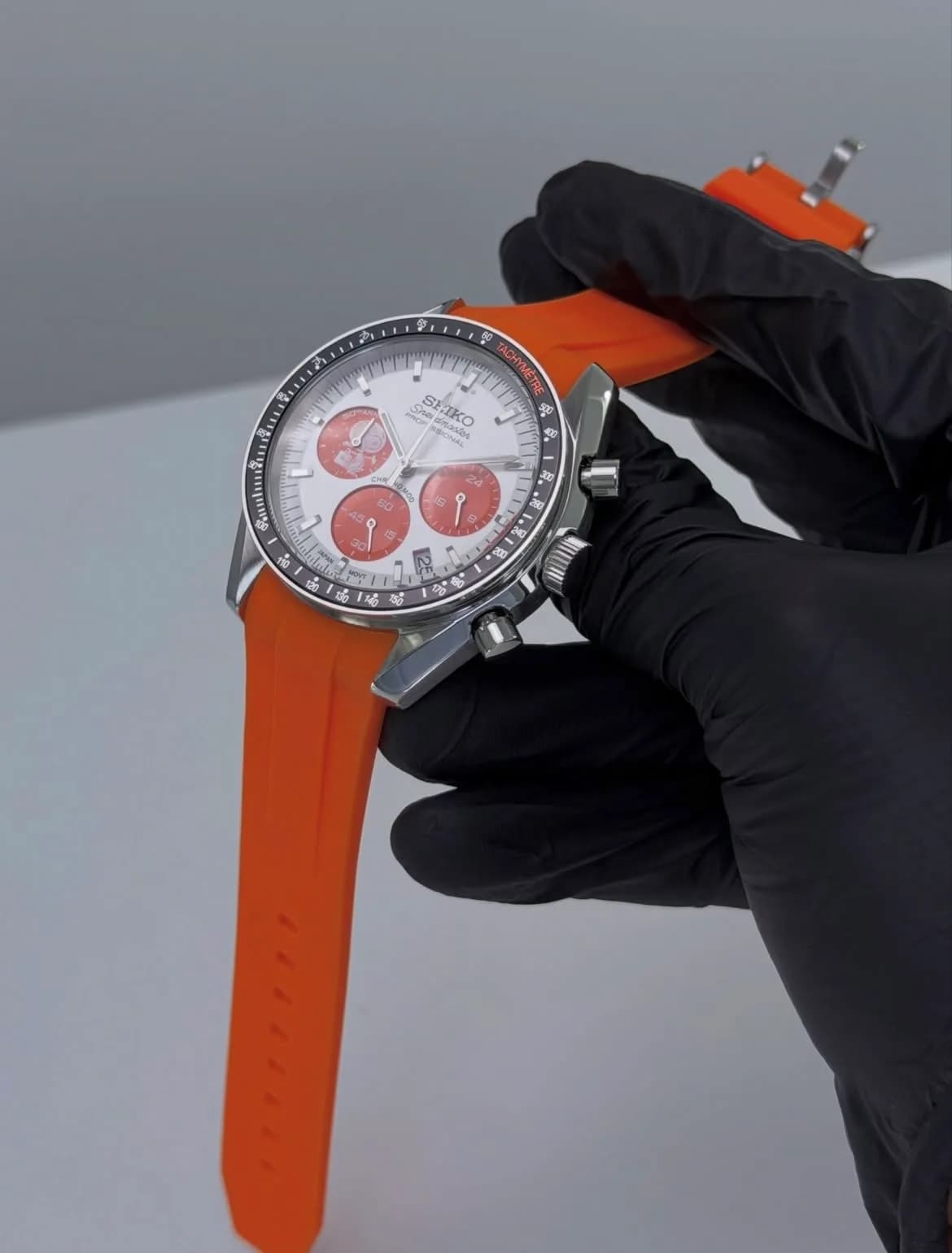 Custom S. Mod 40mm Orange Snoopy Speedmaster on Rubber Strap (Quartz Chronograph) — image 7