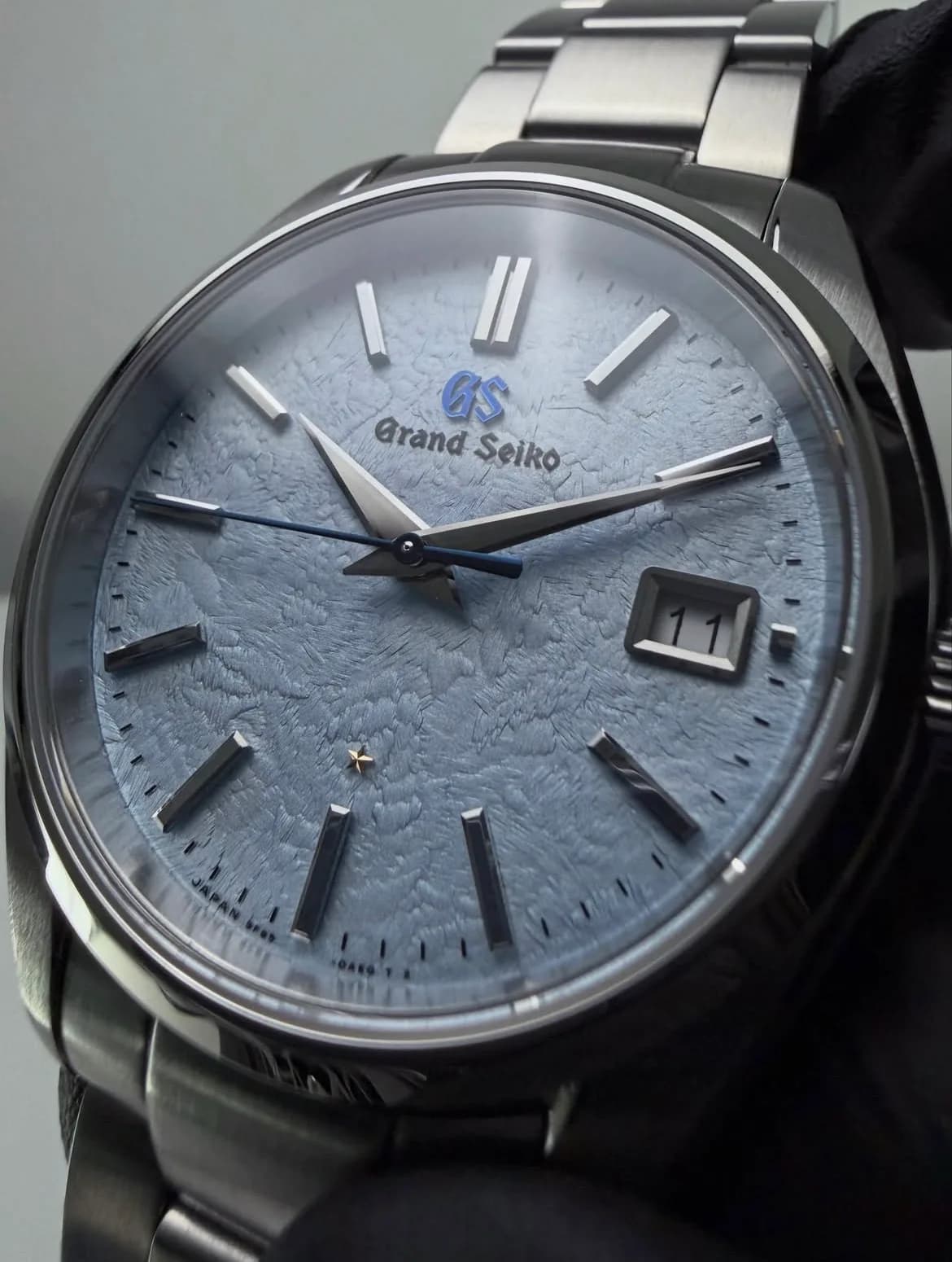 Custom S. Mod 40mm Premium GS Blue Clouds SBGP Quartz Watch (VJ52)  — image 6