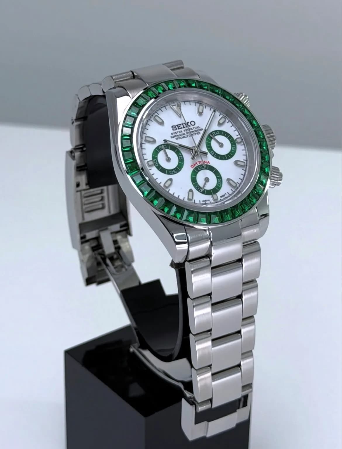 Custom S. Mod 39.5mm Green Panda Diamond Steel Daytona Quartz Chronograph — image 3