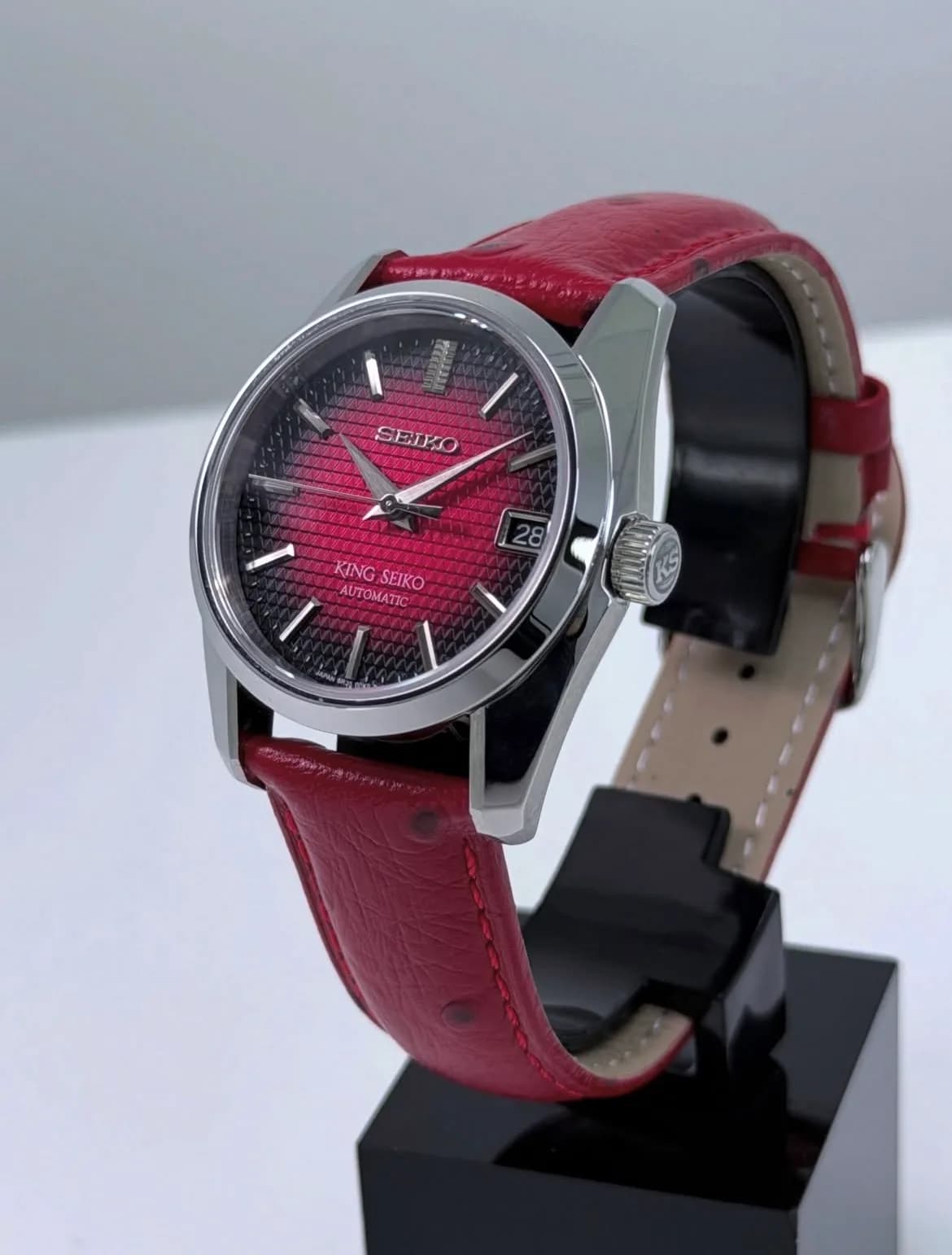 Custom S. Mod 36mm Red Vignette Kameido-Kikko KS Automatic Watch  — image 4