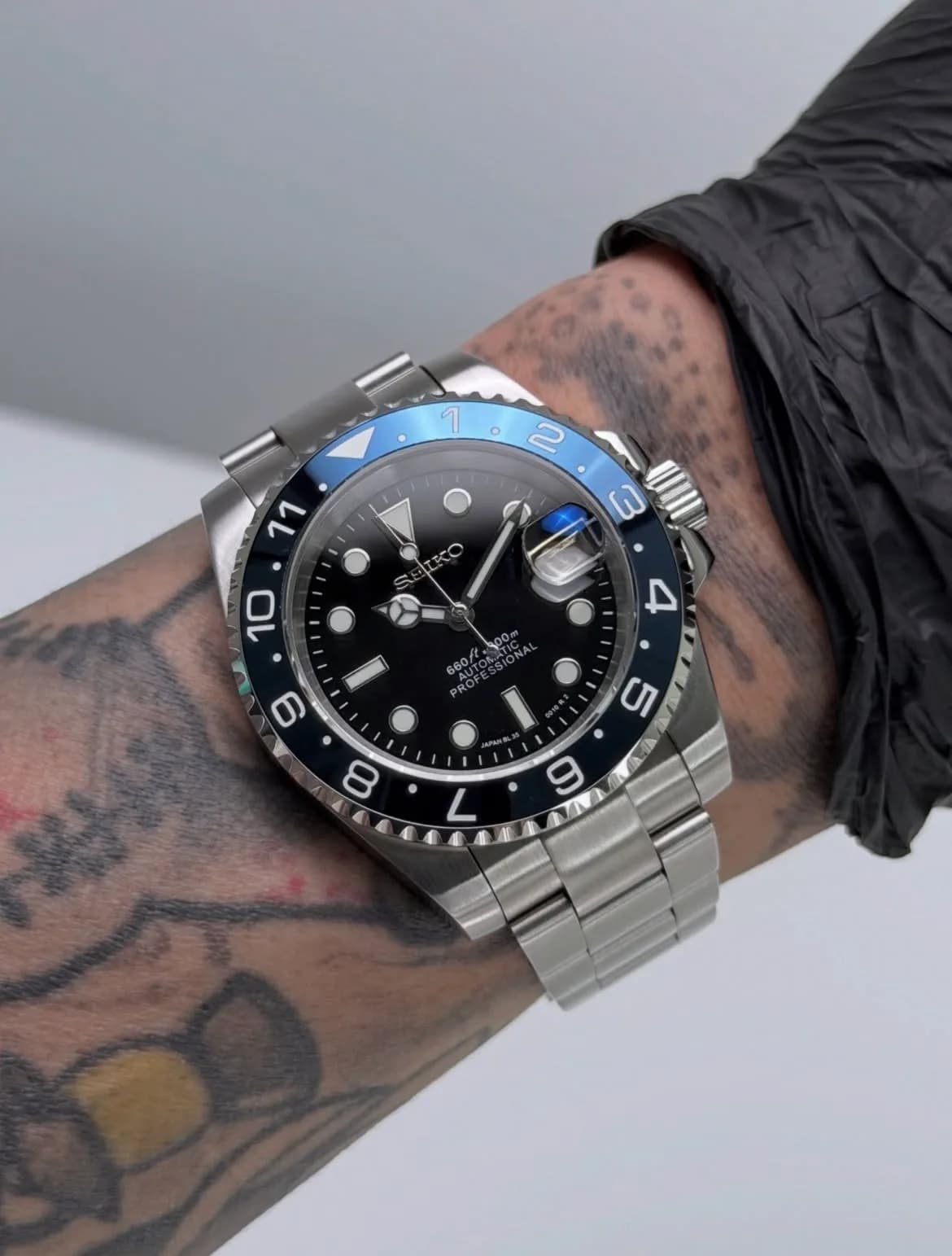 Custom S. Mod 40mm Gloss Black Chrome Blue Dual Time Sub Automatic Watch — image 1