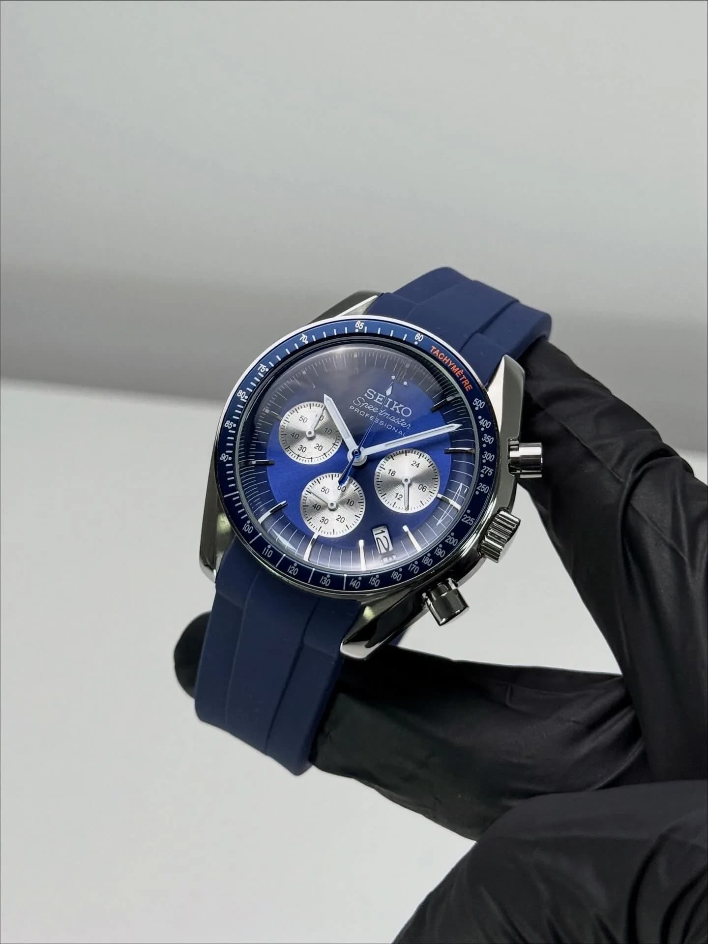 Custom S. Mod 40mm Reverse Blue Panda Speedy on Rubber Strap (Quartz Chronograph) — image 2
