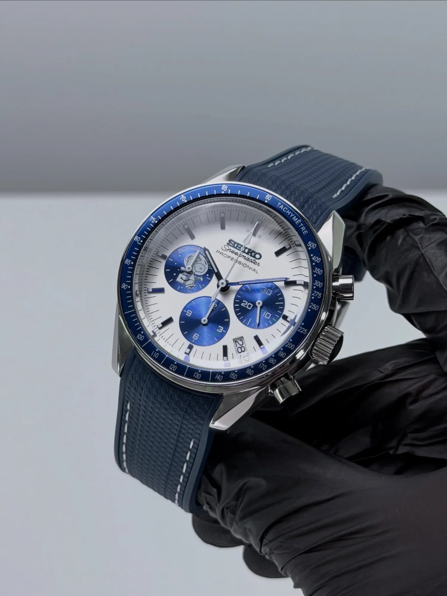 Custom S. Mod 40mm Blue Snoopy Panda Speedy Quartz Chronograph Watch  — image 2