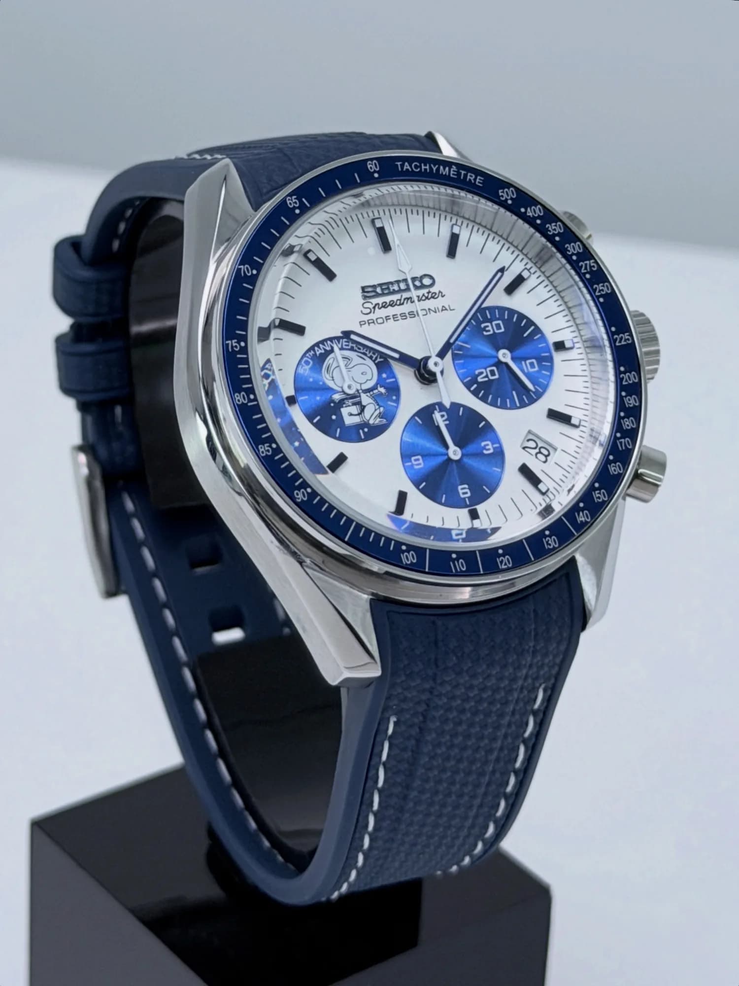 Custom S. Mod 40mm Blue Snoopy Panda Speedy Quartz Chronograph Watch  — image 3