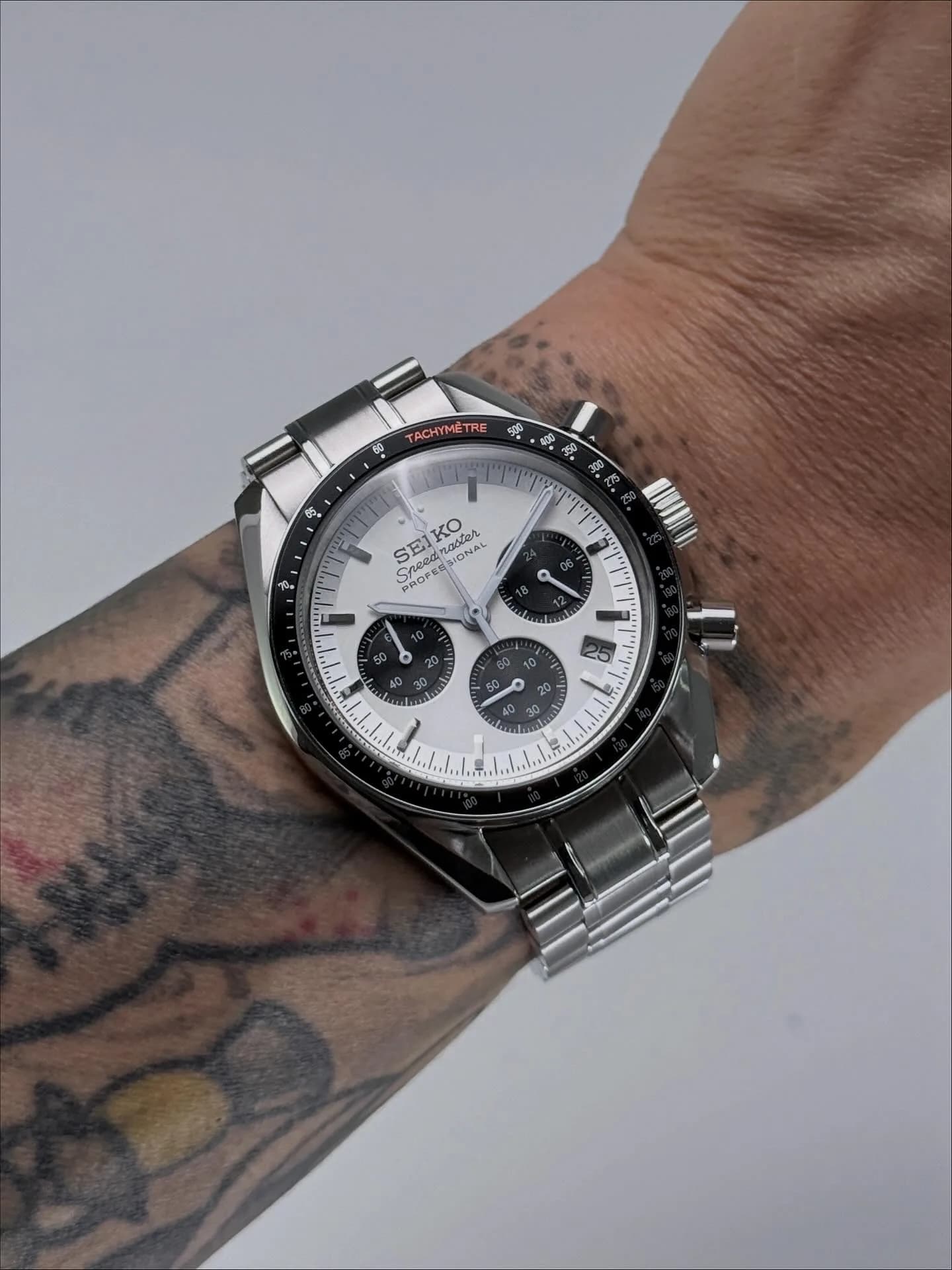 Custom S. Mod 40mm White Panda Speedy Quartz Chronograph Watch — image 1