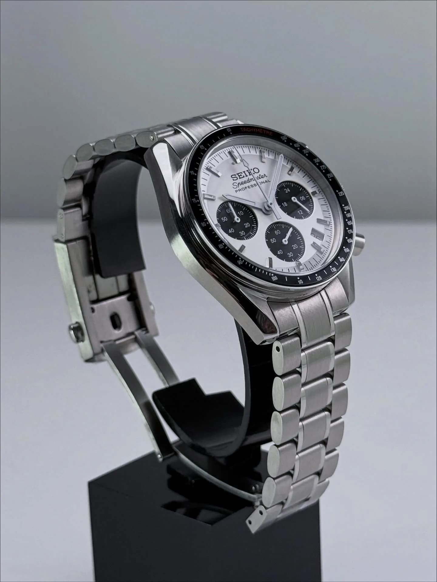 Custom S. Mod 40mm White Panda Speedy Quartz Chronograph Watch — image 3