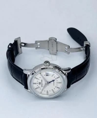 Custom S. Mod 39mm GS SBGJ271 “Yuki Gesho” (Snow Covered Scenery) GMT — image 5
