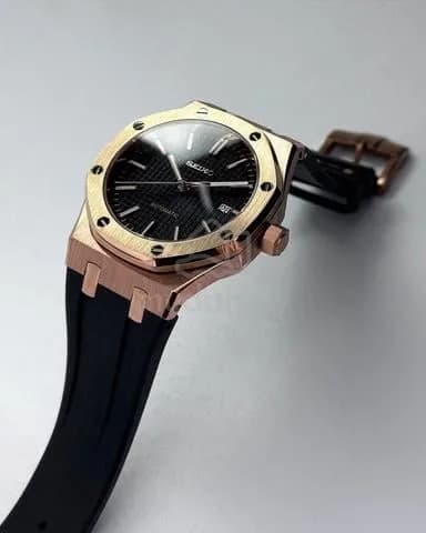 Custom S. Mod 42mm Black Rose Gold AP — image 3