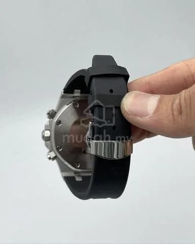 Custom S. Mod 42mm Black Quartz Chronograph Silver AP on Rubber Strap — image 5