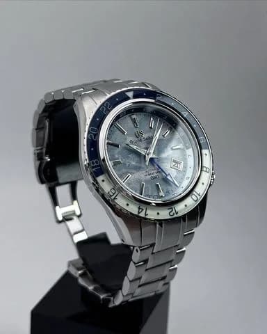 Custom S. Mod 44mm Premium GS SBGJ275 “Unkai” Sea of Clouds V2 GMT — image 3
