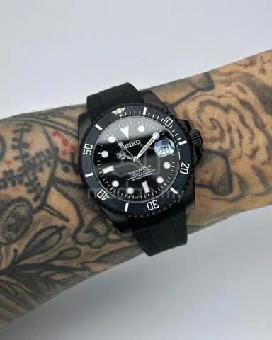 Custom S. Mod 40mm Matte Black Submariner — image 1
