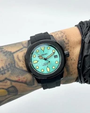 Custom S. Mod Mint Green Black Nautilus 40mm — image 2
