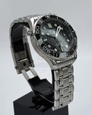 Custom S. Mod 41mm Black 007 Seamaster Professional 300M — image 2