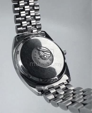 35mm 1972 Vintage Omega Constellation Fluted Bezel Silver Dial Automatic ref.168.0057 cal.1021 — image 6