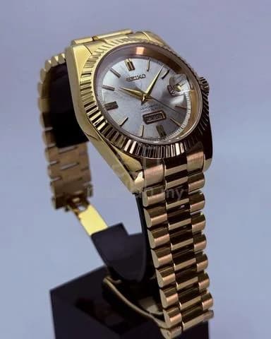 Custom S. Mod 39mm Gold Seikomatic Day-Date — image 2