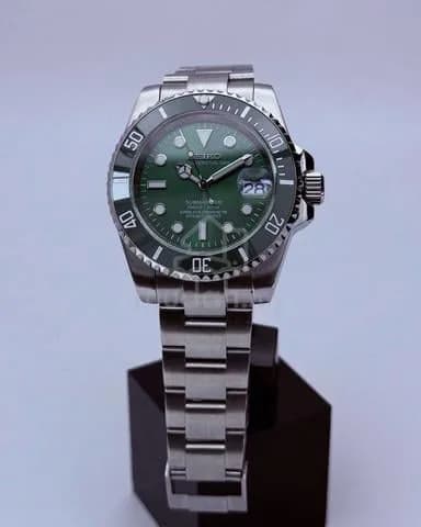 Custom S. Mod 40mm Hulk Green Submariner — image 2