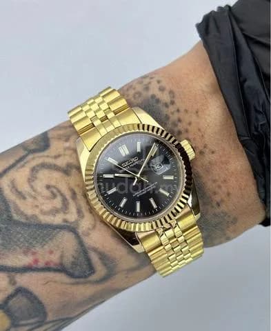 Custom S. Mod 31mm Black Gold DateJust — image 1