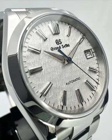 Custom S. Mod White Snowflake Premium GS 36mm — image 3