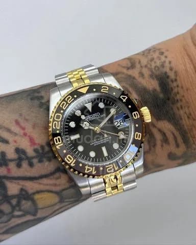 Custom S. Mod 40mm 2-Tone Steel Gold Bruce Wayne GMT-Master II — image 1