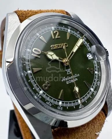 Custom S. Mod 36mm Olive Alpinist Explorer (acrylic glass, suede leather) — image 3