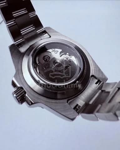 Custom S. Mod 40mm Hulk Green Submariner — image 5