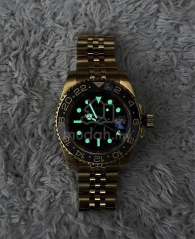 Custom S. Mod 40mm Gold Bruce Wayne Automatic GMT — image 5