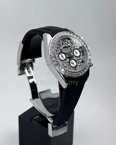 Custom S. Mod 39.5mm Silver Diamond Tiger Daytona Quartz Chronograph — image 2