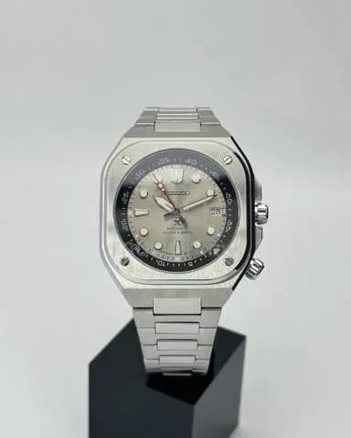 Custom S. Mod Grey BR05 on Bracelet 42mm — image 3
