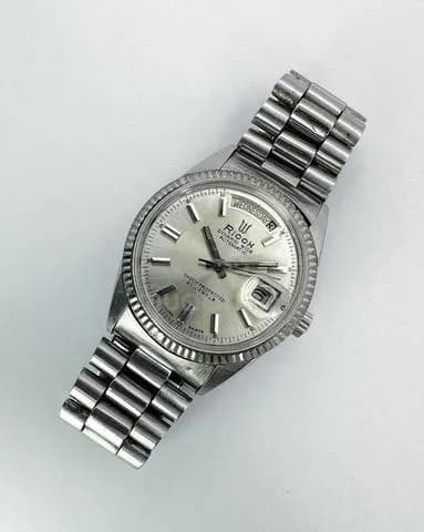 35mm Vintage Ricoh Dynamic Wide Automatic Day Date President — image 6