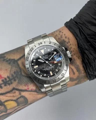 Custom S. Mod 39mm Black Explorer II Steve — image 1