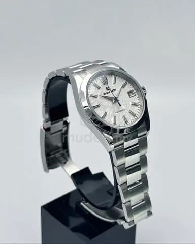Custom S. Mod White Snowflake Premium GS 36mm — image 2