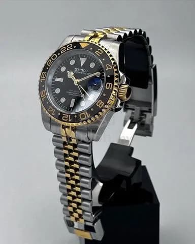 Custom S. Mod 40mm 2-Tone Steel Gold Bruce Wayne GMT-Master II — image 3