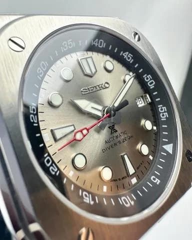 Custom S. Mod Grey BR05 on Bracelet 42mm — image 4