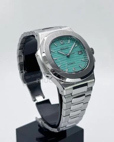 Custom S. Mod 40mm Tiffany Nautilus V2 — image 2