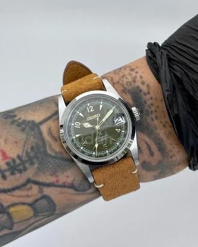Custom S. Mod 36mm Olive Alpinist Explorer (acrylic glass, suede leather) — image 1