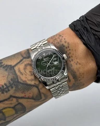 Custom S. Mod 31mm Dark Green Roman DateJust — image 1