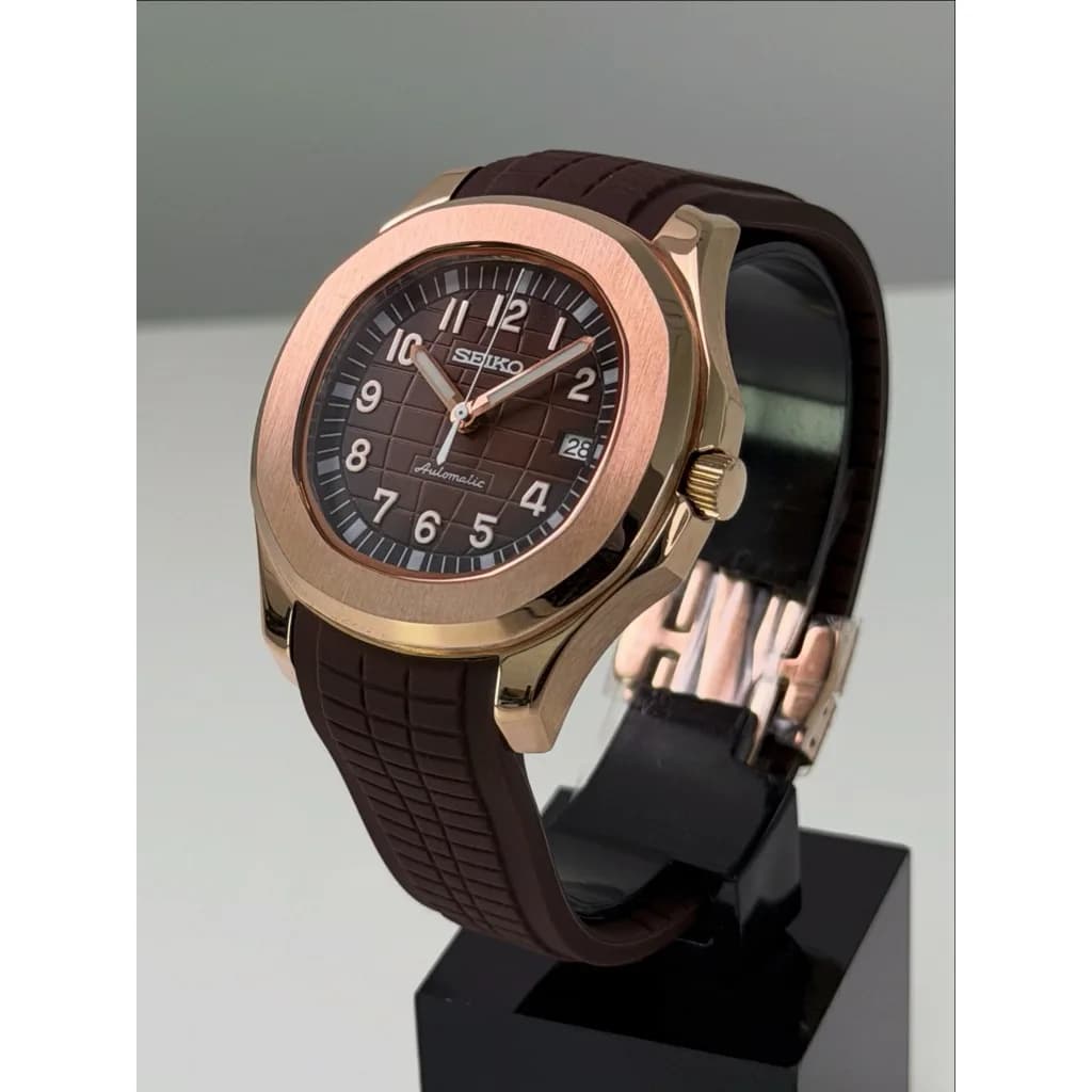 Custom S. Mod 42mm Brown Vignette Rose Gold Aquanaut — image 4