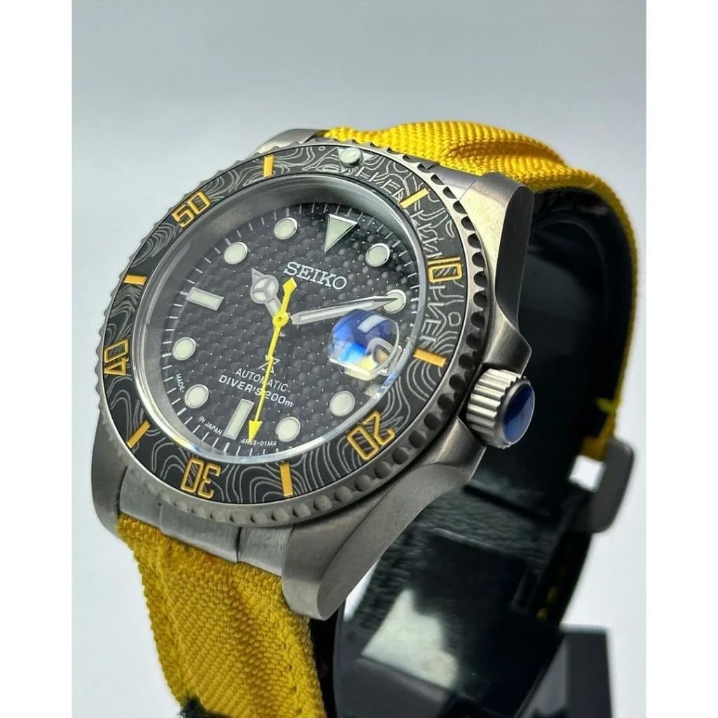 Custom S. Mod Yellow Carbon Titanium Sub on Velcro 40mm Automatic Watch — image 5