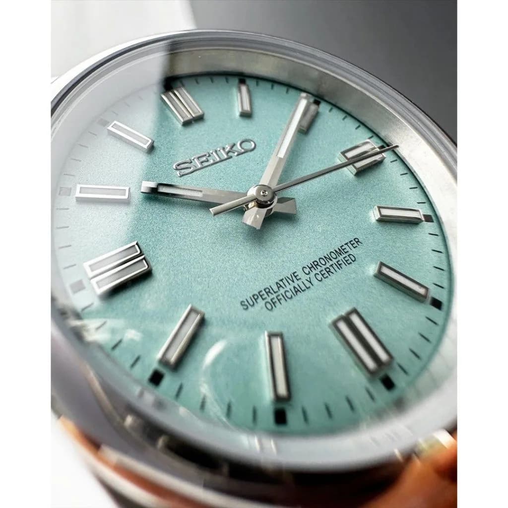 Custom S. Mod Light Tif Blue Green Oyster Perpetual 36mm — image 3
