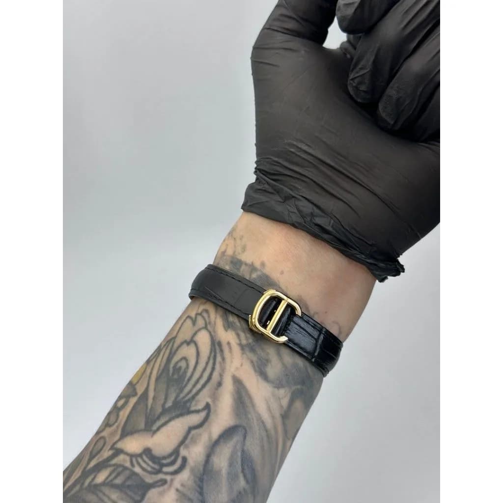 28x47mm No Logo Crash Quartz Watch — image 7