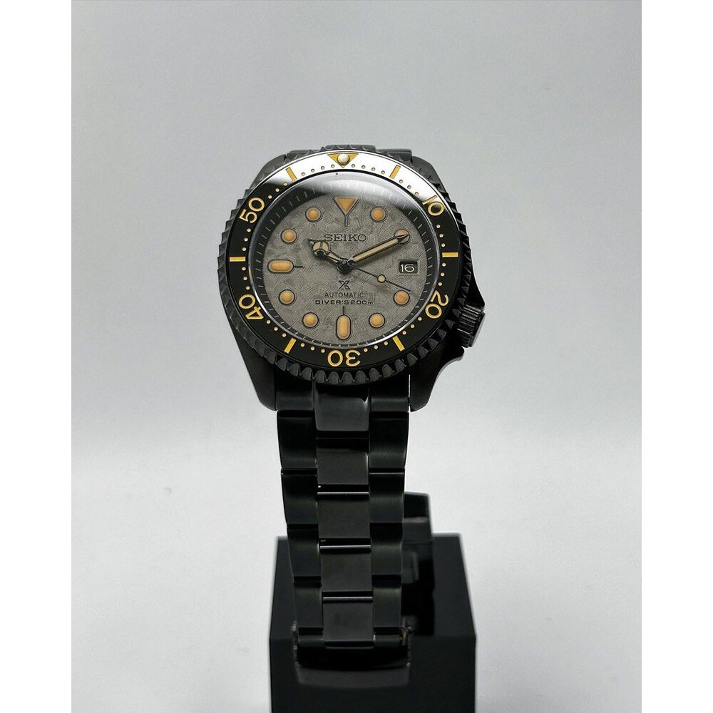 Custom Seiko Mod • Black Rustic Grey SKX • 42mm E&S Watches