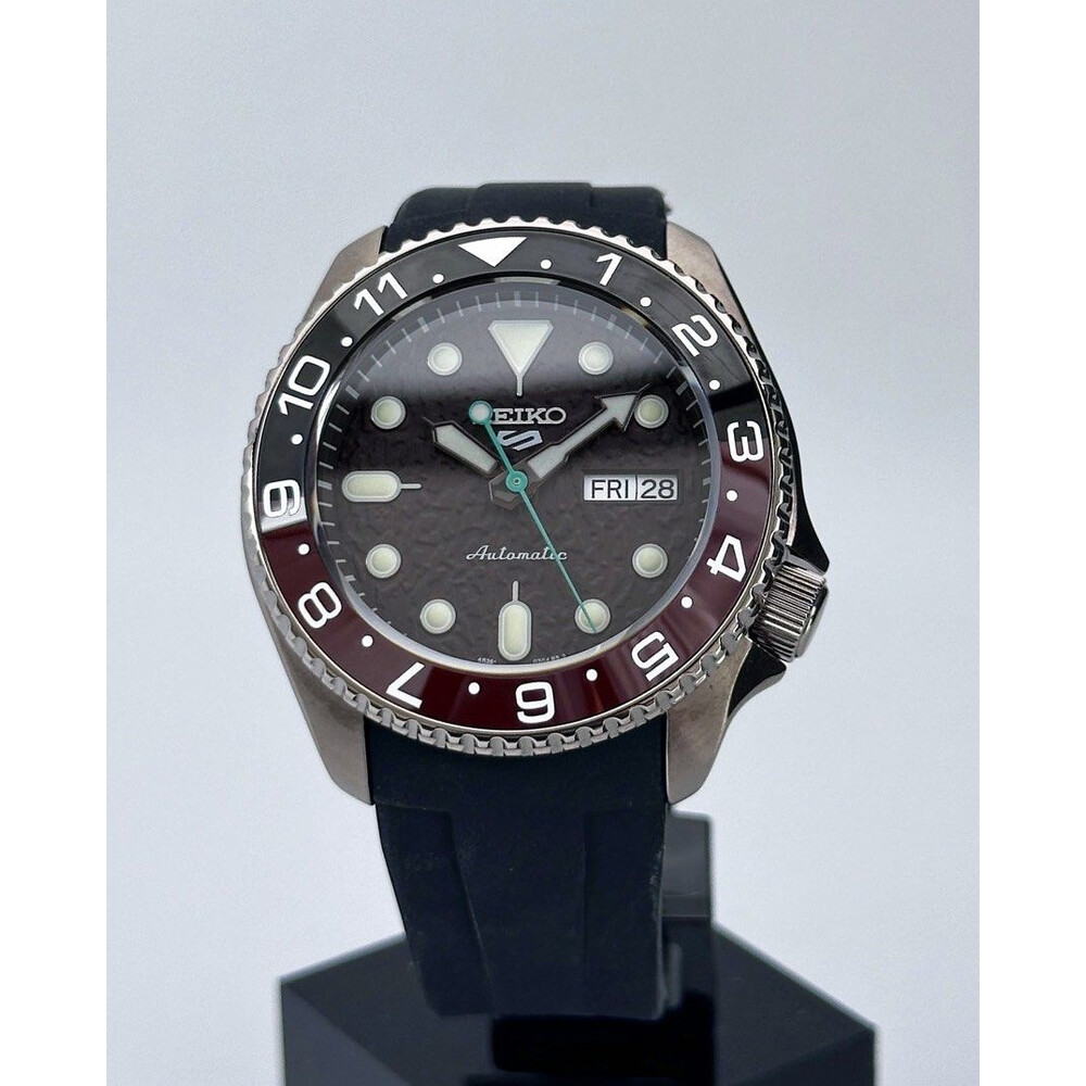 42mm • Original Seiko Sport Mod SRPD SRPD85K1 Dual Time E&S